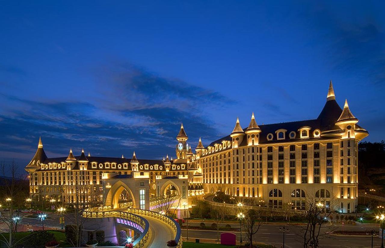 Yinrun Jinjiang Castle Hotel Anji Exterior photo